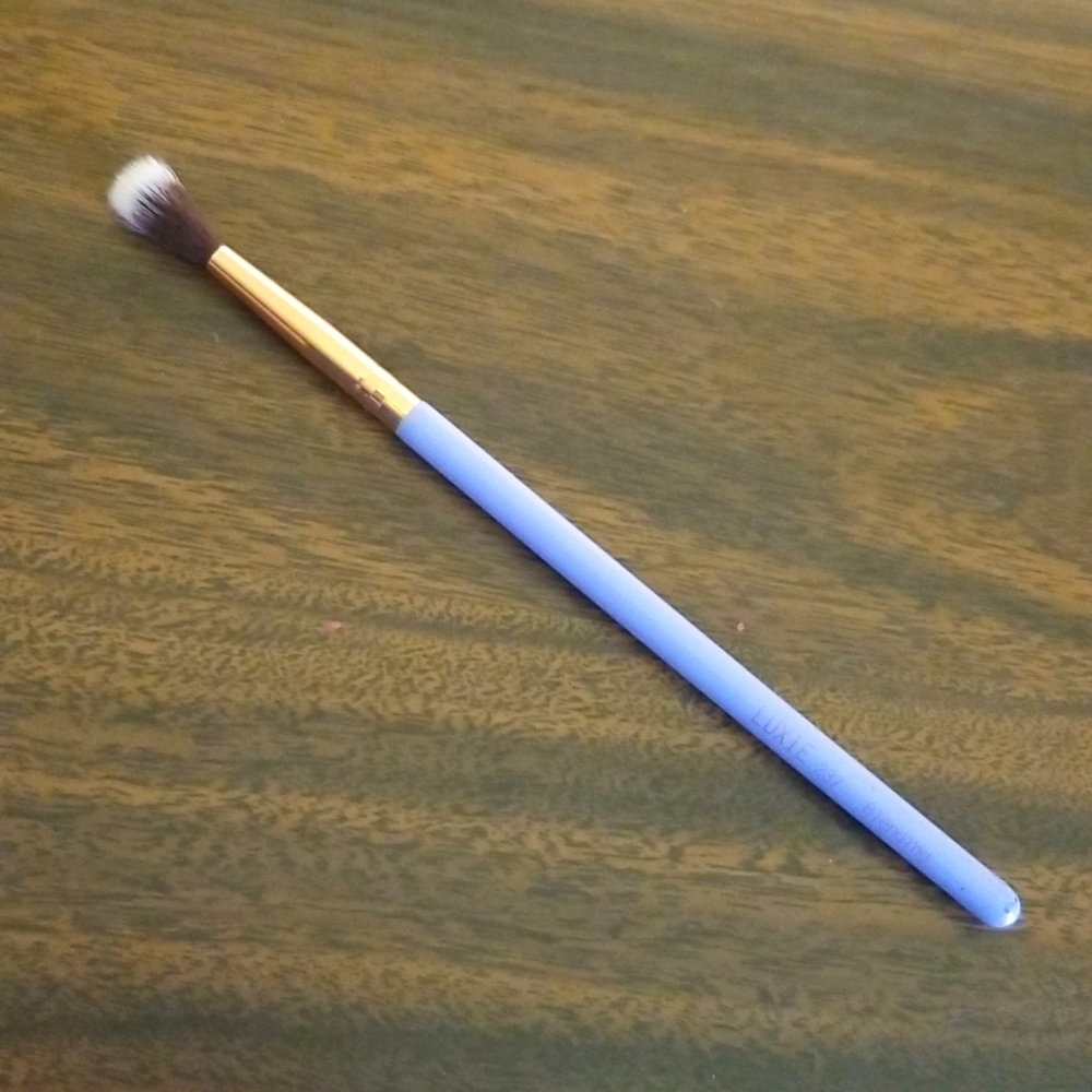 Luxie Brush #237 Blending